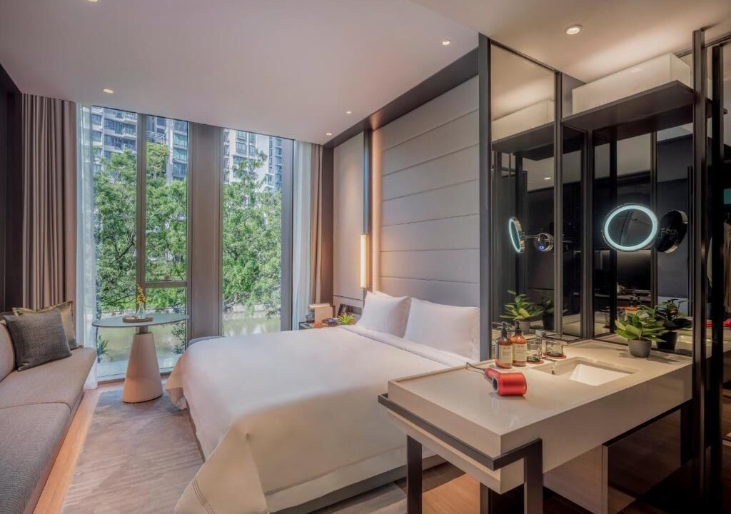 Photo of Bedroom in Singapore River
