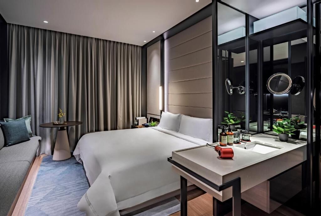 Photo of Bedroom in Singapore River