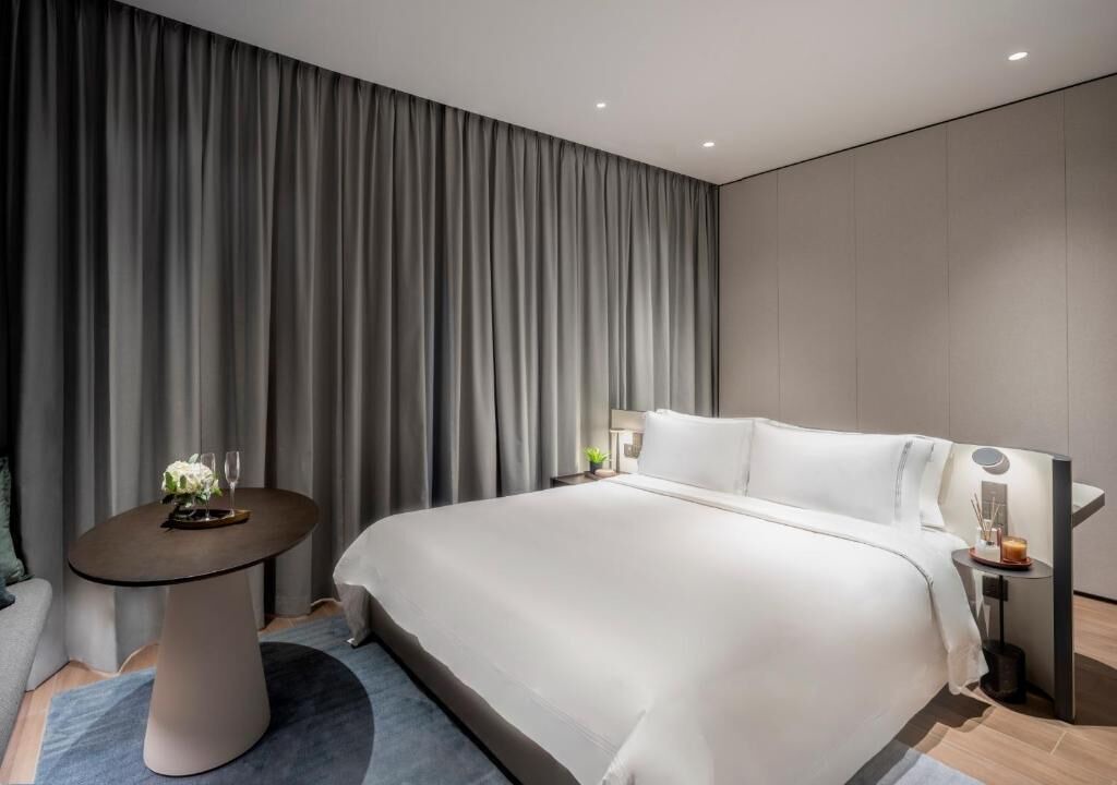 Photo of Bedroom in Singapore River