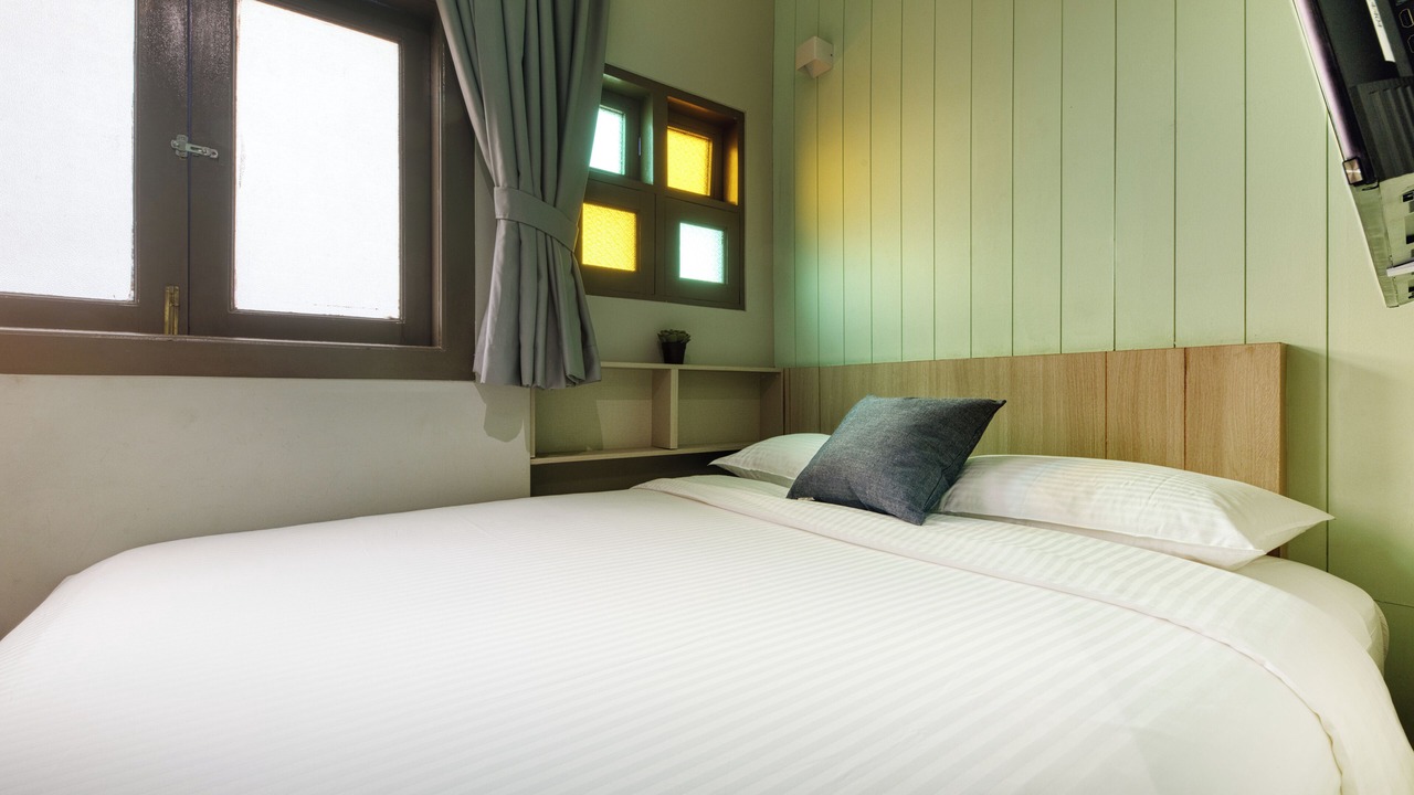 Photo of Bedroom in Geylang