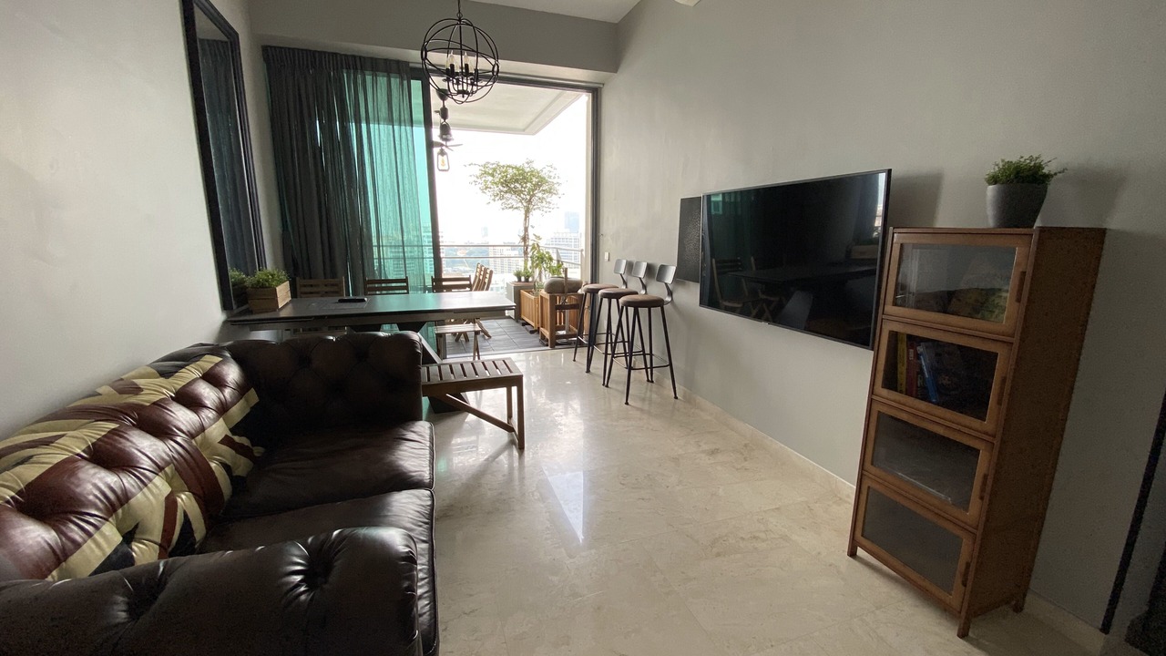 Photo of Livingroom in Singapore River