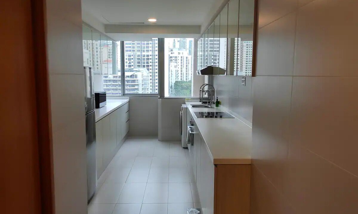 Photo of Kitchen in Downtown Singapore