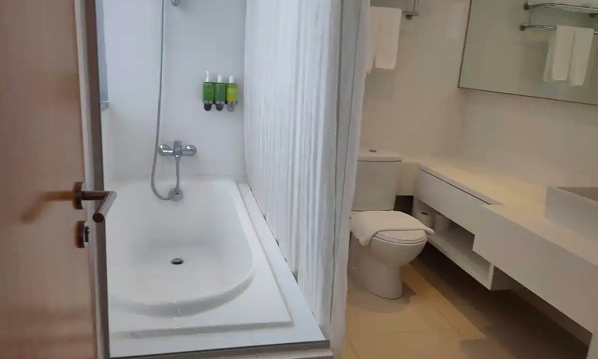 Photo of Bathroom in Downtown Singapore