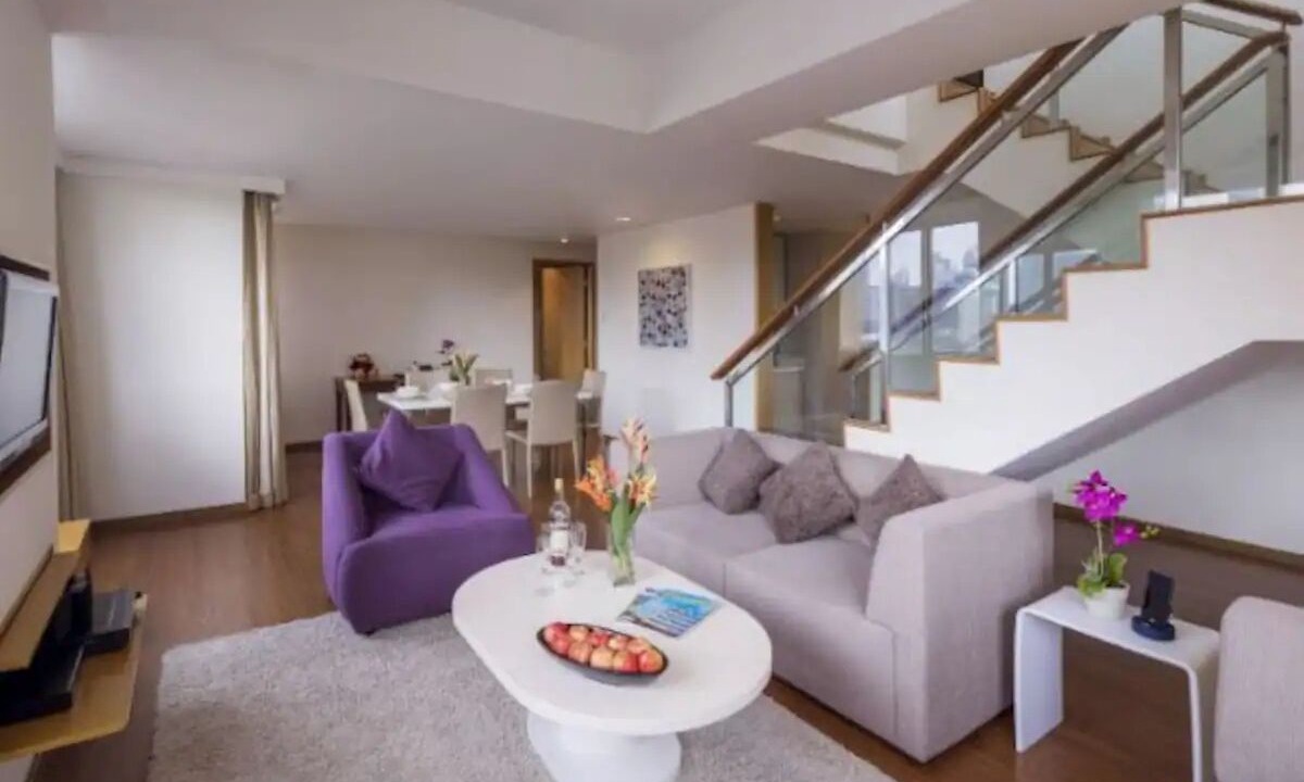Photo of Livingroom in Singapore River