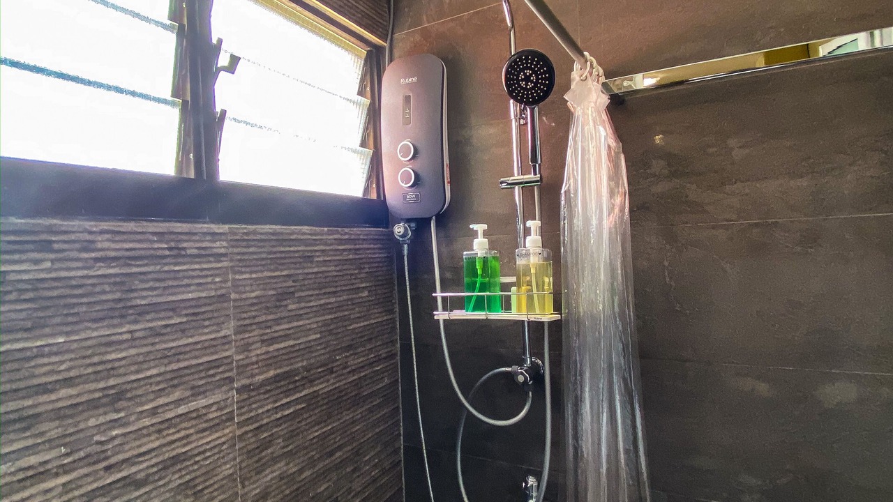 Photo of Bathroom in Woodlands