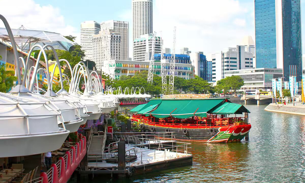 Photo of Others in Singapore River