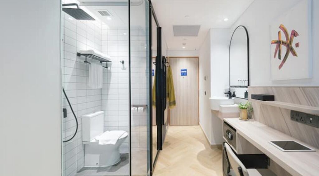 Photo of Bathroom in Singapore River