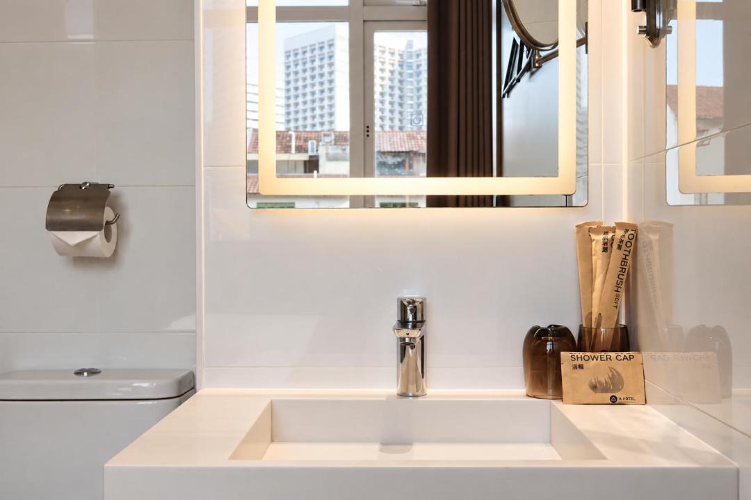 Photo of Bathroom in Colonial District