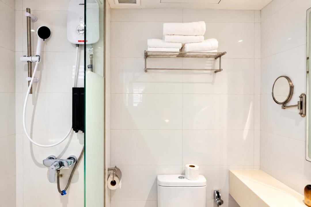 Photo of Bathroom in Colonial District