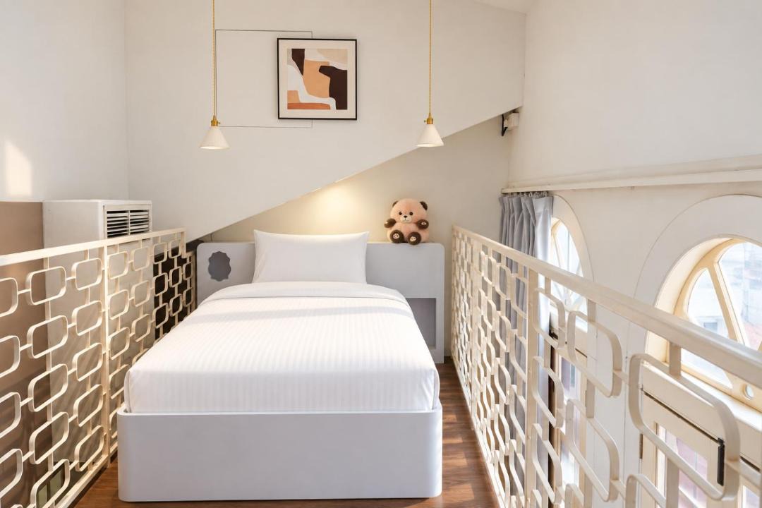 Photo of Bedroom in Colonial District