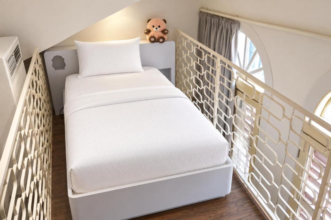 Photo of Bedroom in Colonial District
