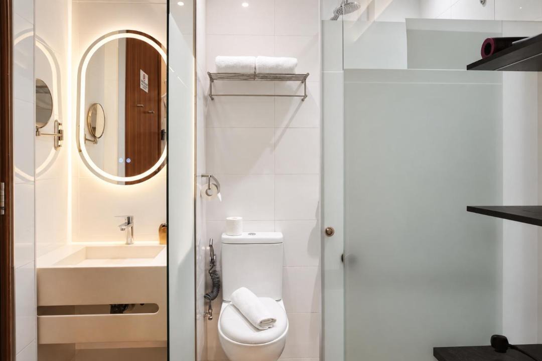 Photo of Bathroom in Colonial District