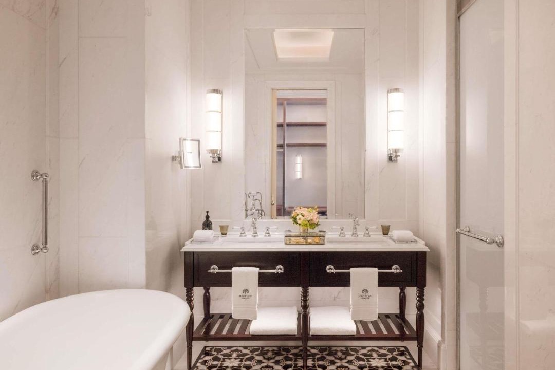 Photo of Bathroom in Colonial District