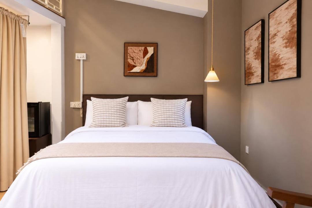 Photo of Bedroom in Colonial District