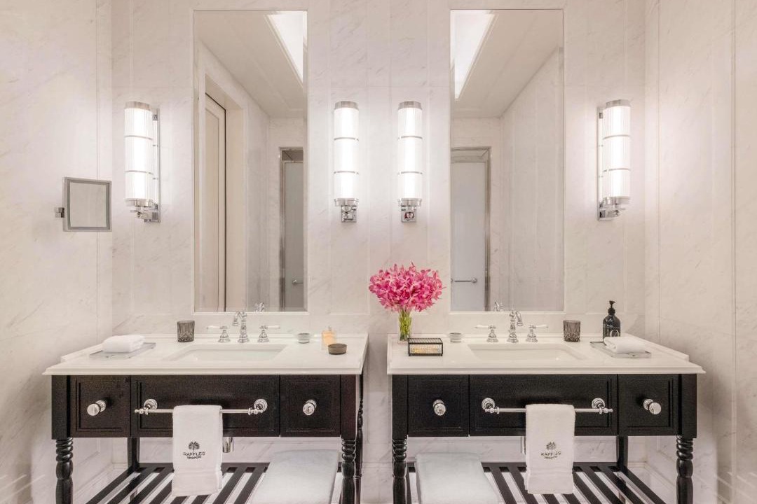 Photo of Bathroom in Colonial District