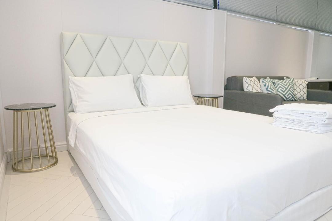 Photo of Bedroom in Singapore River