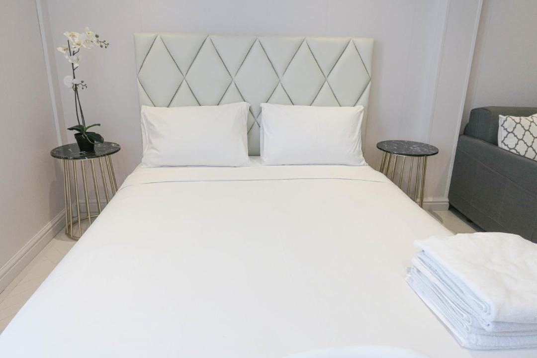Photo of Bedroom in Singapore River