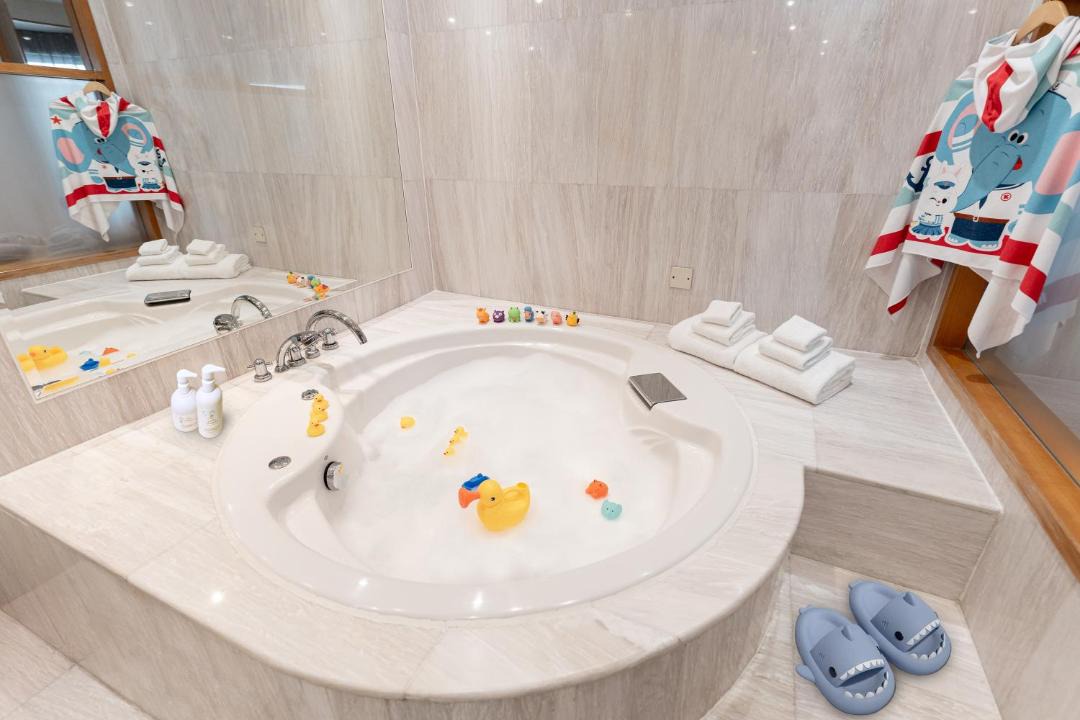 Photo of Bathroom in Tanjong Pagar