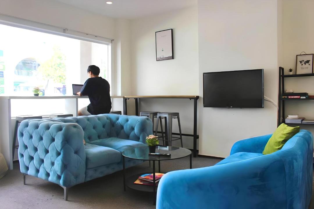 Photo of Livingroom in Downtown Singapore