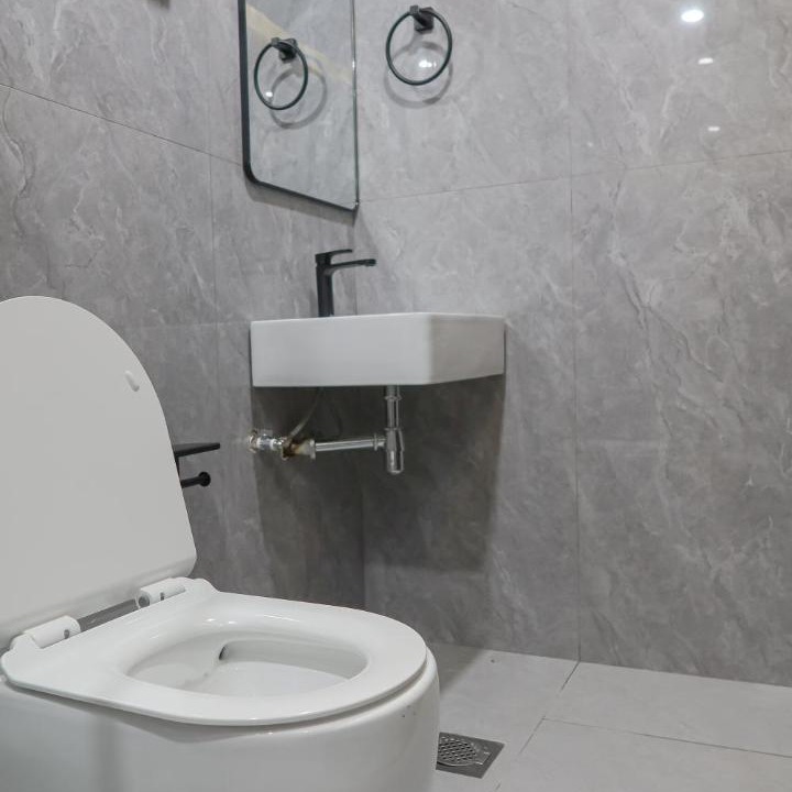 Photo of Bathroom in Singapore River