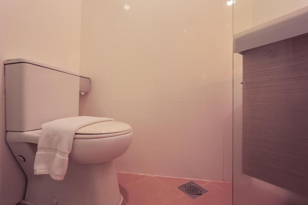 Photo of Bathroom in Thomson Road