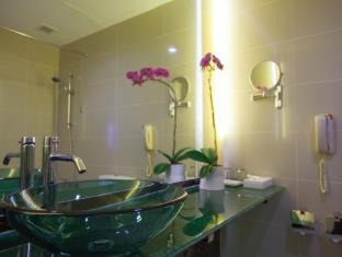 Photo of Bathroom in Rochor
