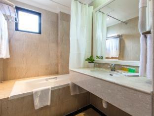 Photo of Bathroom in Balestier Road