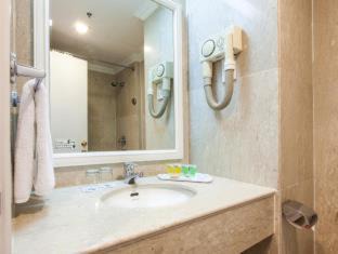 Photo of Bathroom in Balestier Road