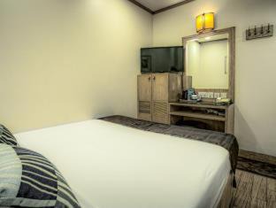 Photo of Bedroom in Geylang