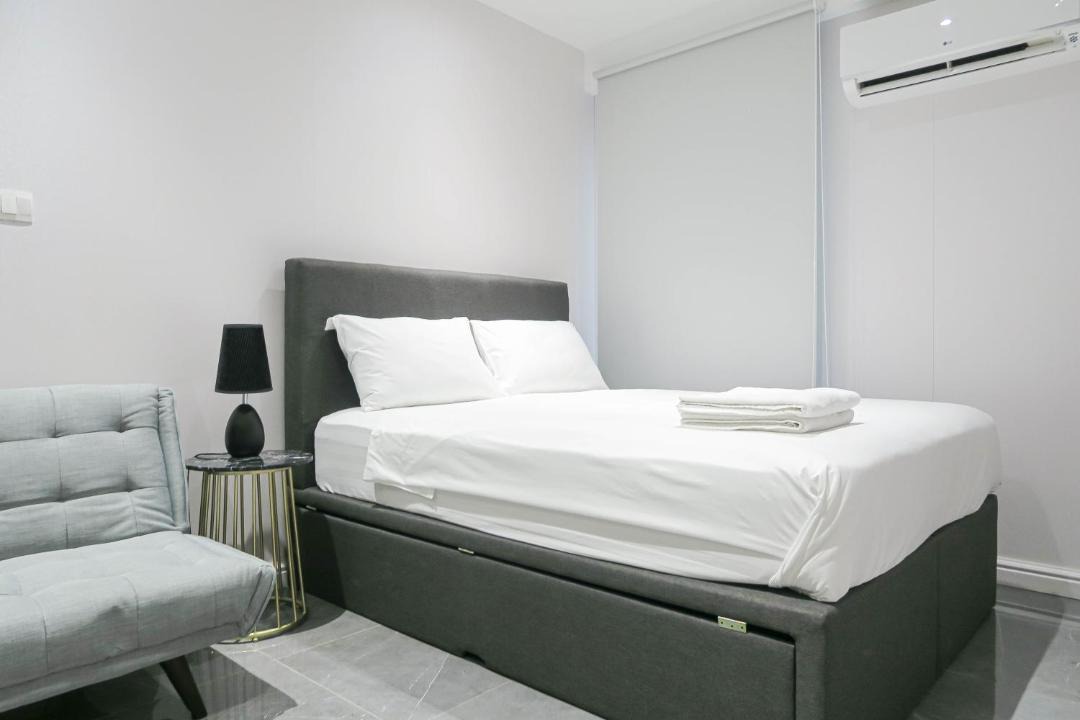 Photo of Bedroom in Singapore River