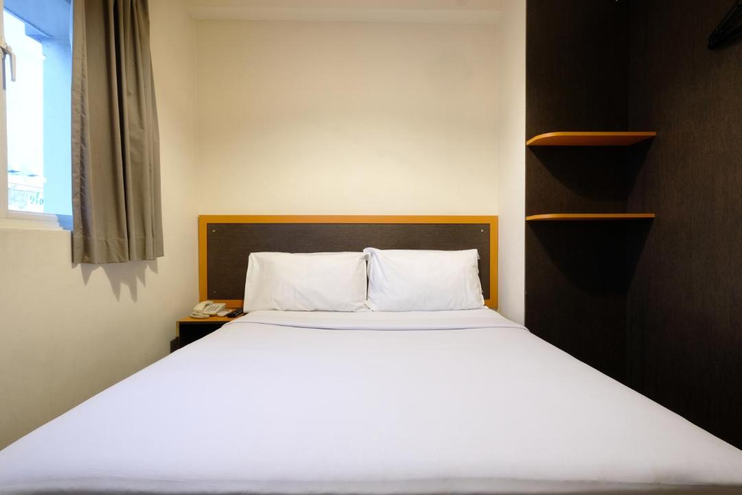 Photo of Bedroom in Geylang