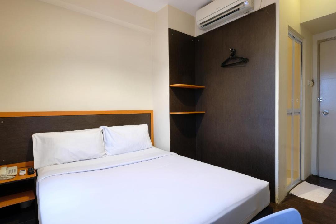 Photo of Bedroom in Geylang