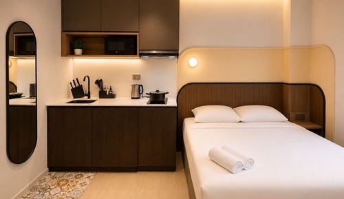 Standard Studio, 1 King Bed