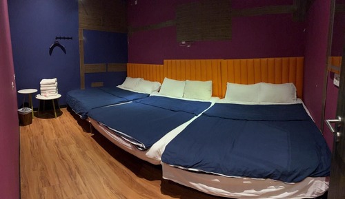 Family Room, Multiple Beds, Shared Bathroom