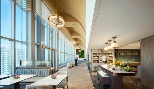 Premier Club Room (Newly Renovated, Club Benefits & Higher Floor)