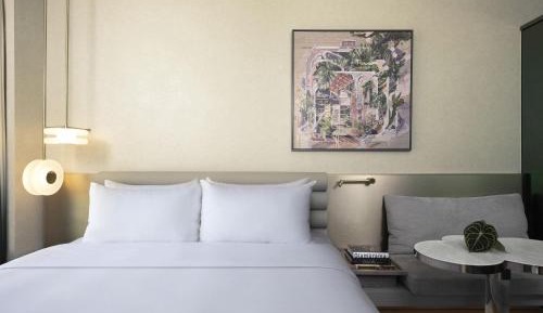 Signature Room - Mobility Accessible