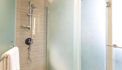 Signature Queen Room