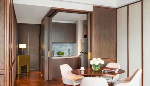Ambassador Suite, 2 Doubles, 2 Balconies, Lounge Access