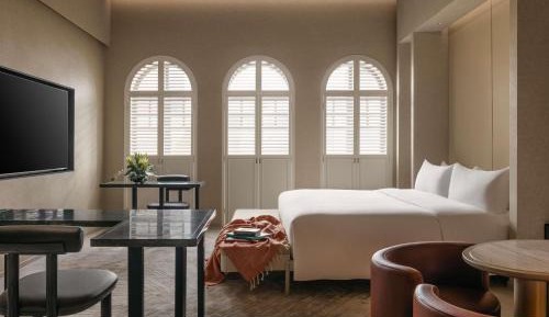 Shophouse Suite with Club Benefits