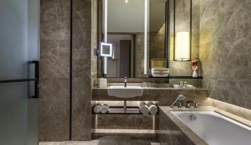 Luxury Heritage View Room, 1 King Bed