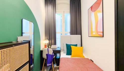 Classic Single Room, Shared Bathroom (Street View)