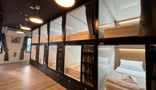 Bed in 10-Bed Mixed Dormitory Room