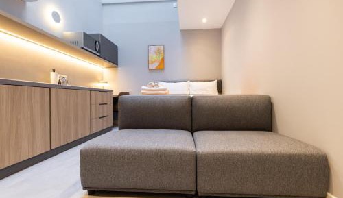 Studio (Skylight)