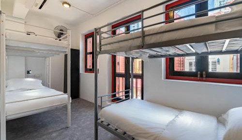 Single Bed in 6-Bed Mixed Dorm