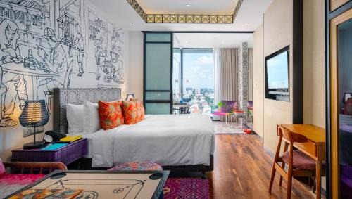 Standard King Room with Heritage View