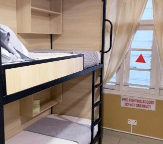1 Single Pod in 6 Pods Mixed Dormitory