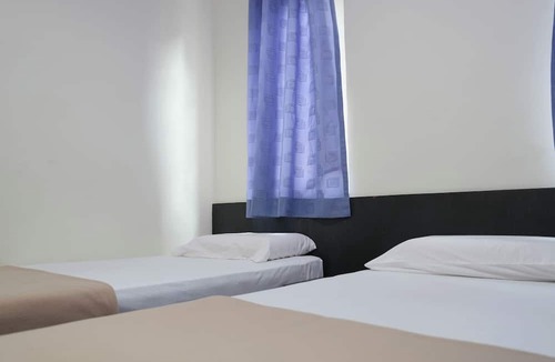Geylang Hotel | Amrise Hotel