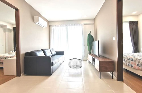 Geylang Apartment | 3BR Large City Apartment Kallang Train Central