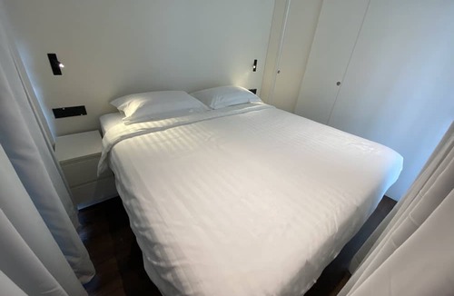 Queenstown Hotel | Shipping Container Hotel @ One-North