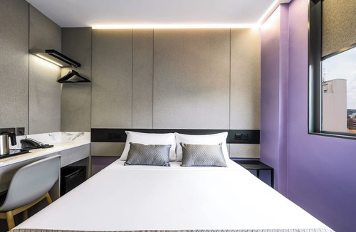 Red Light District Hotel | Hotel 81 Palace